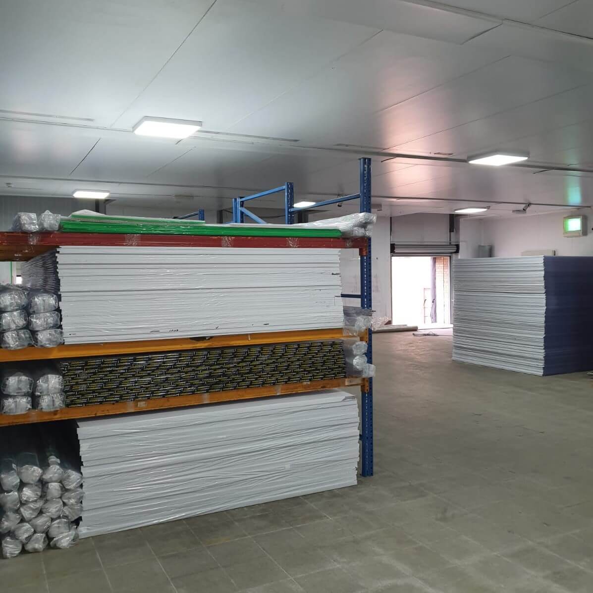 4mm Clear Polycarbonate Greenhouse Roofing Replacement Sheet (W:61cm x L:122cm)