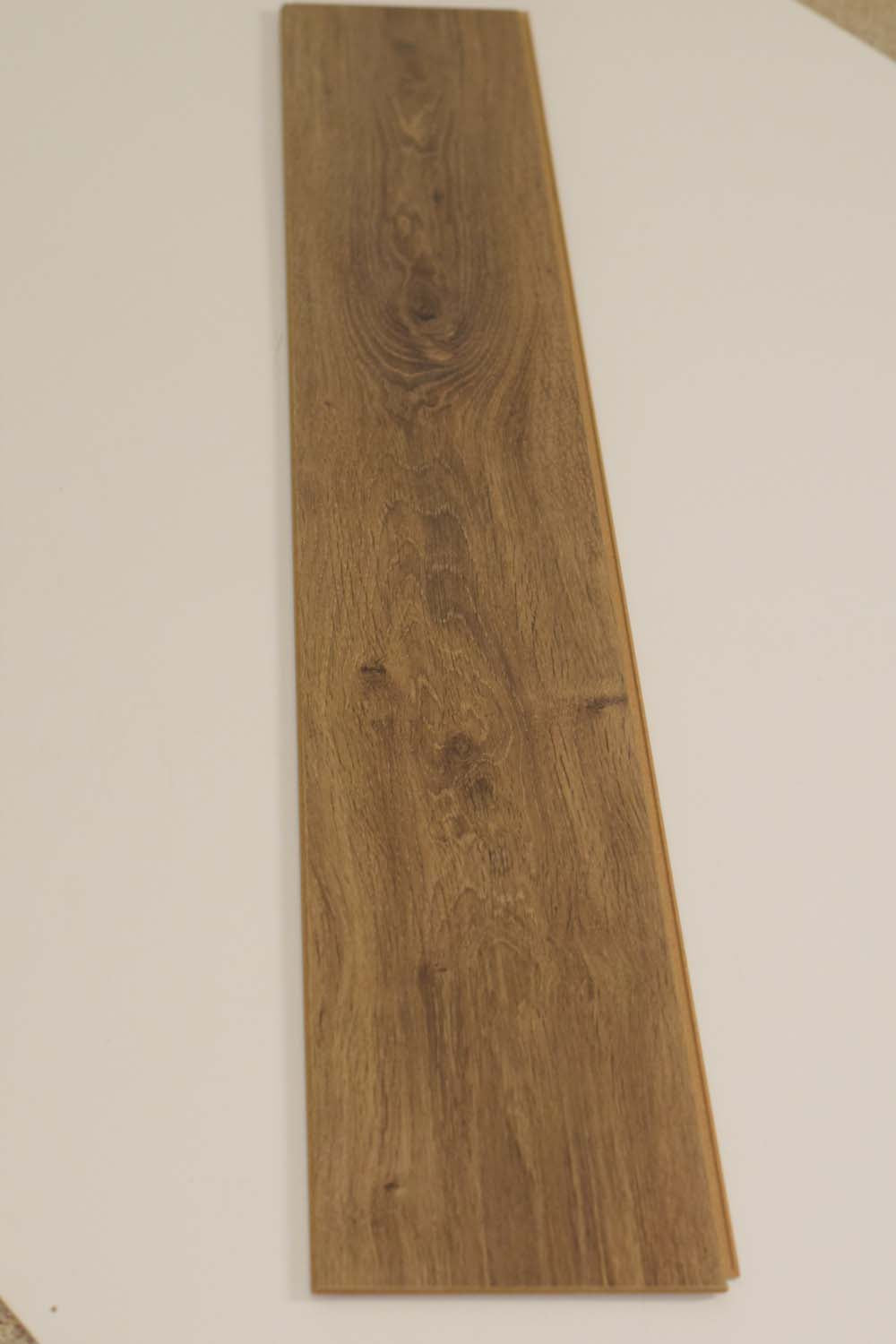 Berry Alloc Bordeaux Oak 8mm Laminate Flooring (3050-3911) Our Lowest SQM Price Ever £7.95 - Decoridea.co.uk