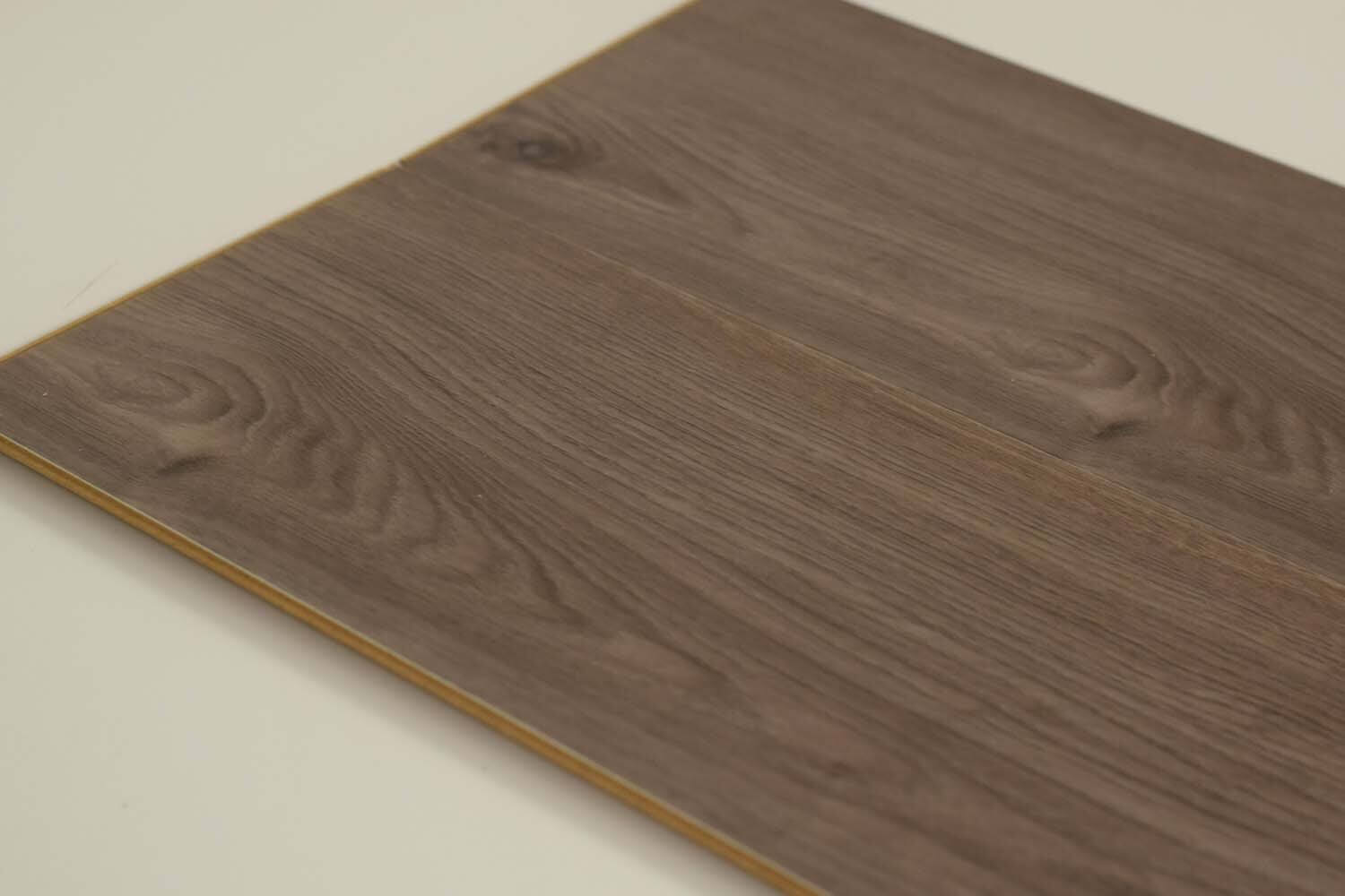 Berry Alloc Columbian Oak 939M 8mm Vinyl Laminate Flooring (62000261) - Decoridea
