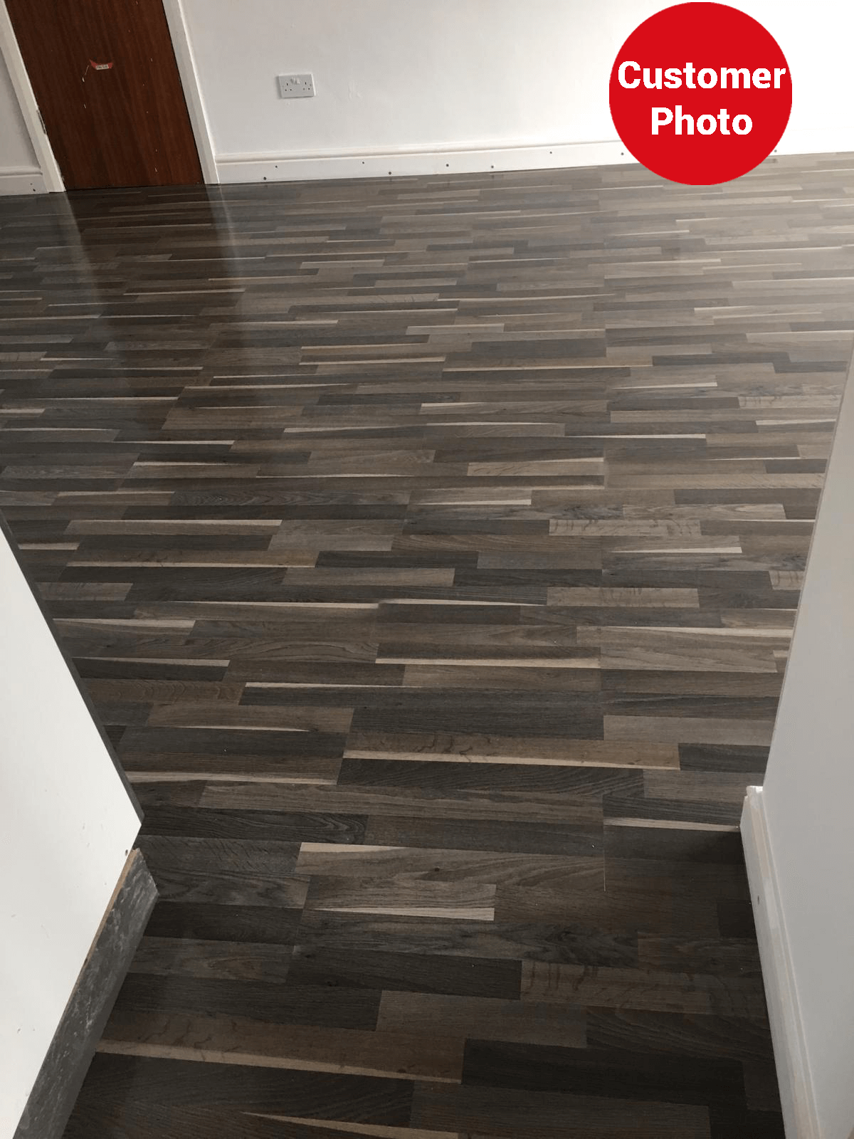 Berry Alloc Manoir Dark 8mm Laminate Flooring (3030-3002) - Decoridea