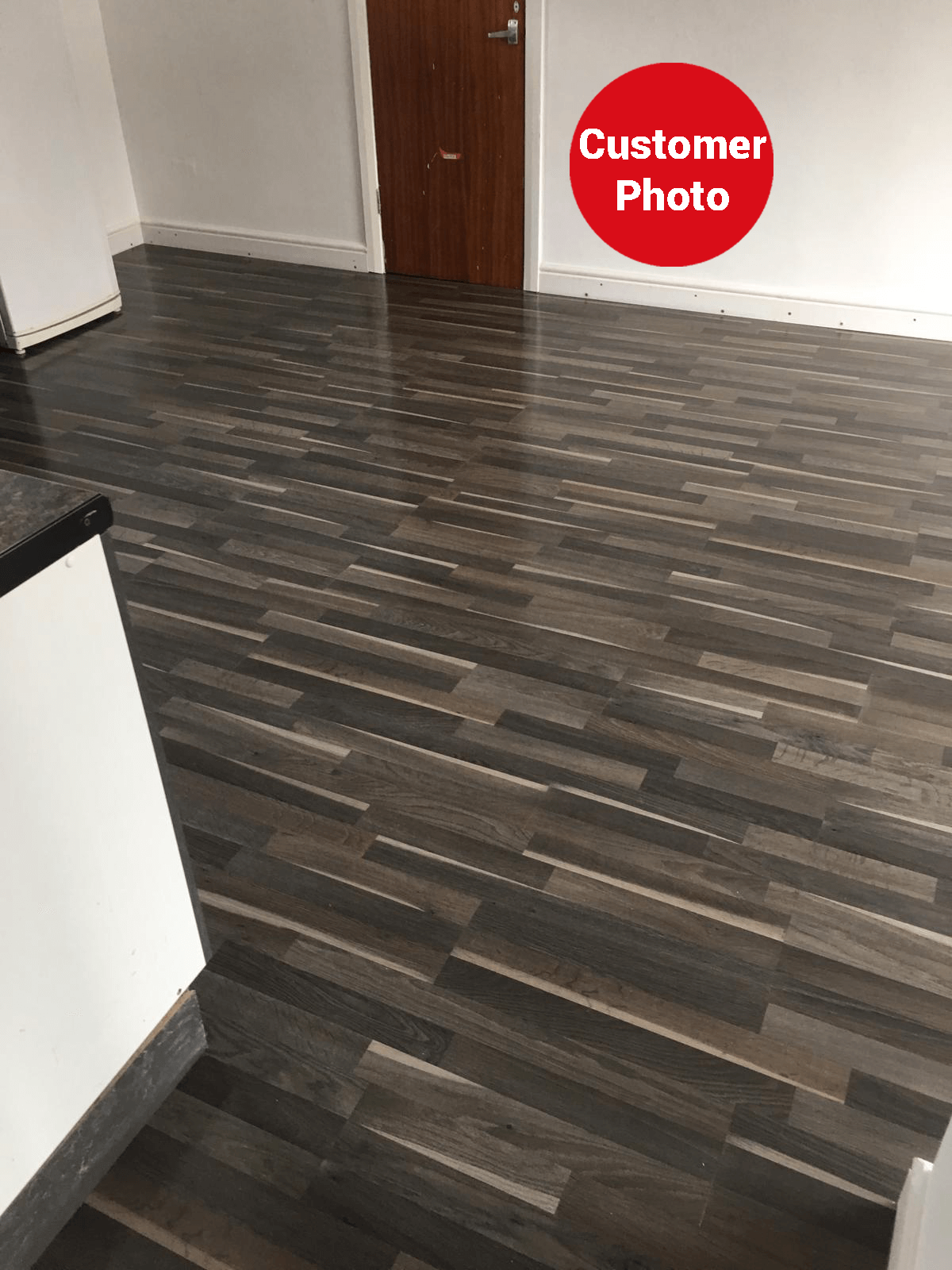 Berry Alloc Manoir Dark 8mm Laminate Flooring (3030-3002) - Decoridea