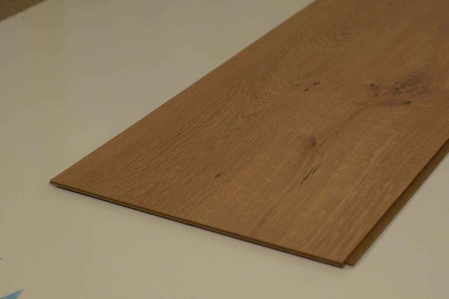 Berry Alloc Mansion Oak 8mm Laminate Flooring (62000314) - Decoridea