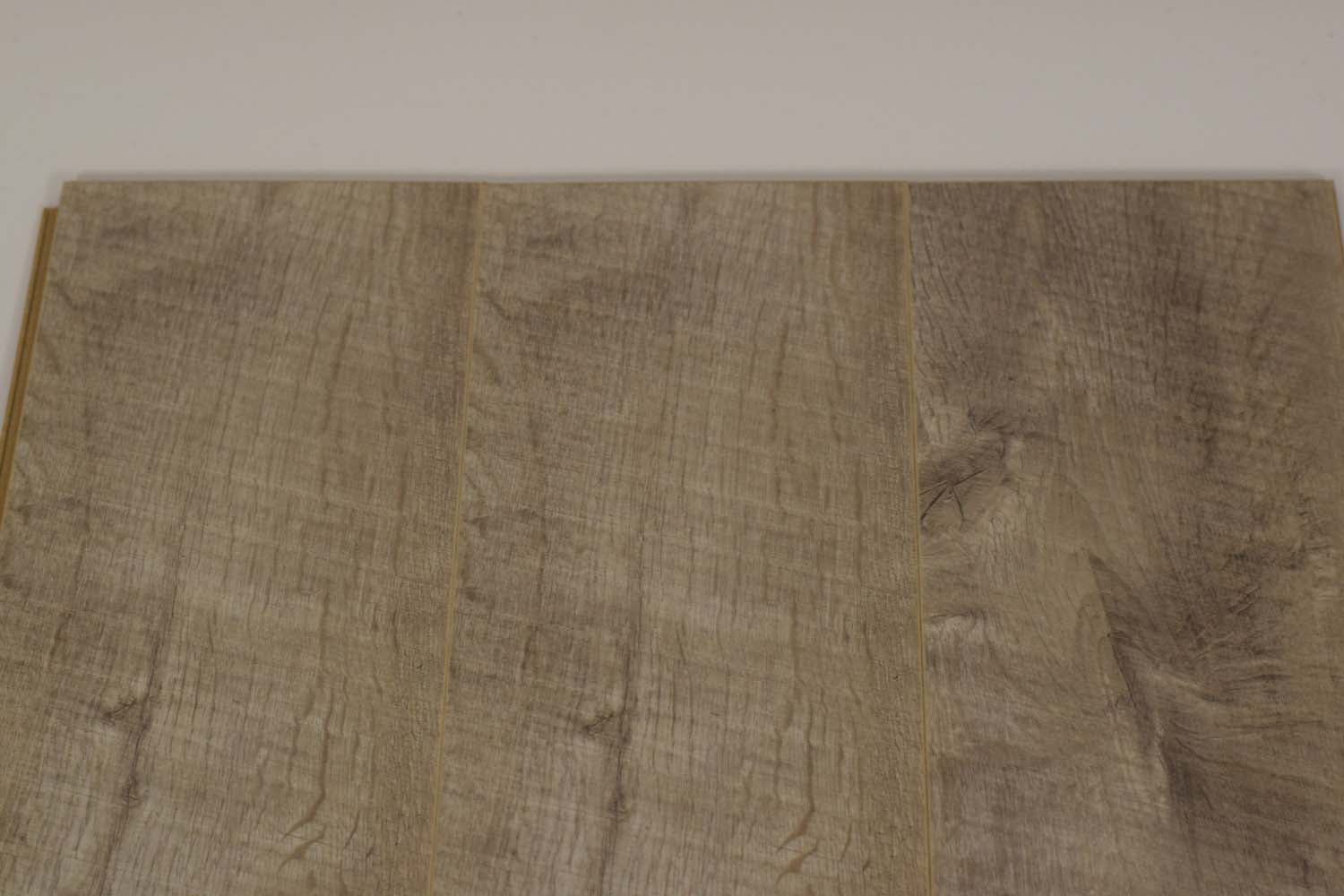 Berry Alloc Trendline Groovy Cambrige Oak 8mm Laminate Flooring (62000481) Our Lowest SQM Price Ever £7.95 - Decoridea.co.uk
