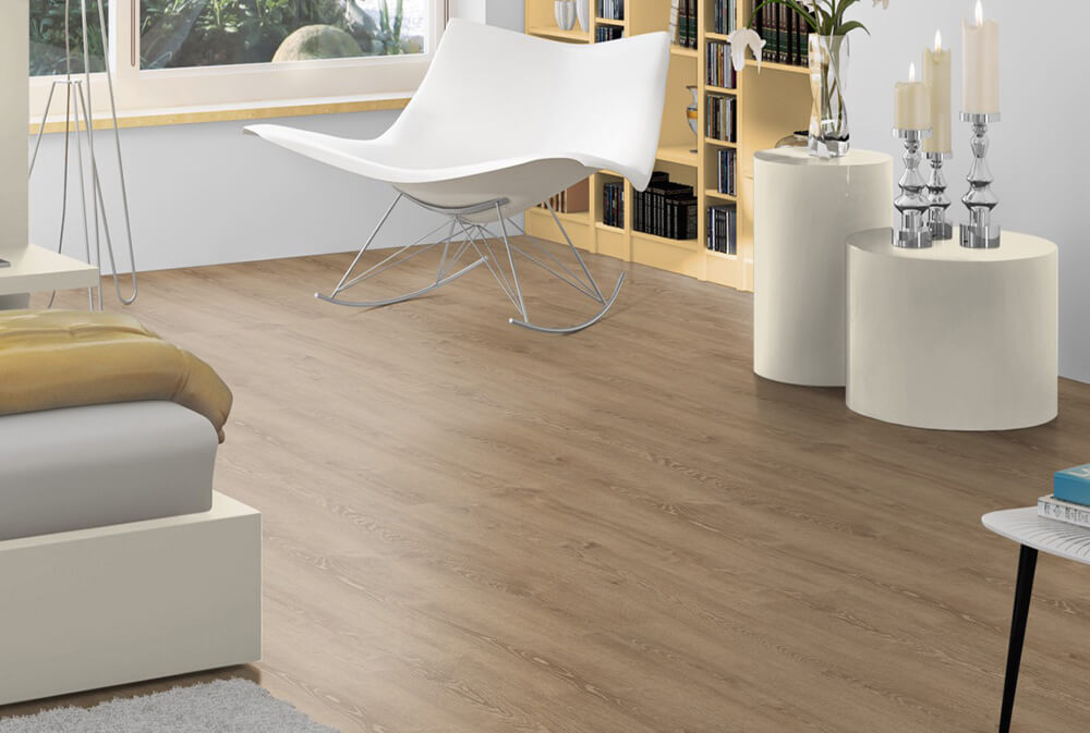 Egger Brown Raydon Oak 10mm Extra Long Mammut Plus Laminate Flooring 2050mm x 245mm (EPL121)