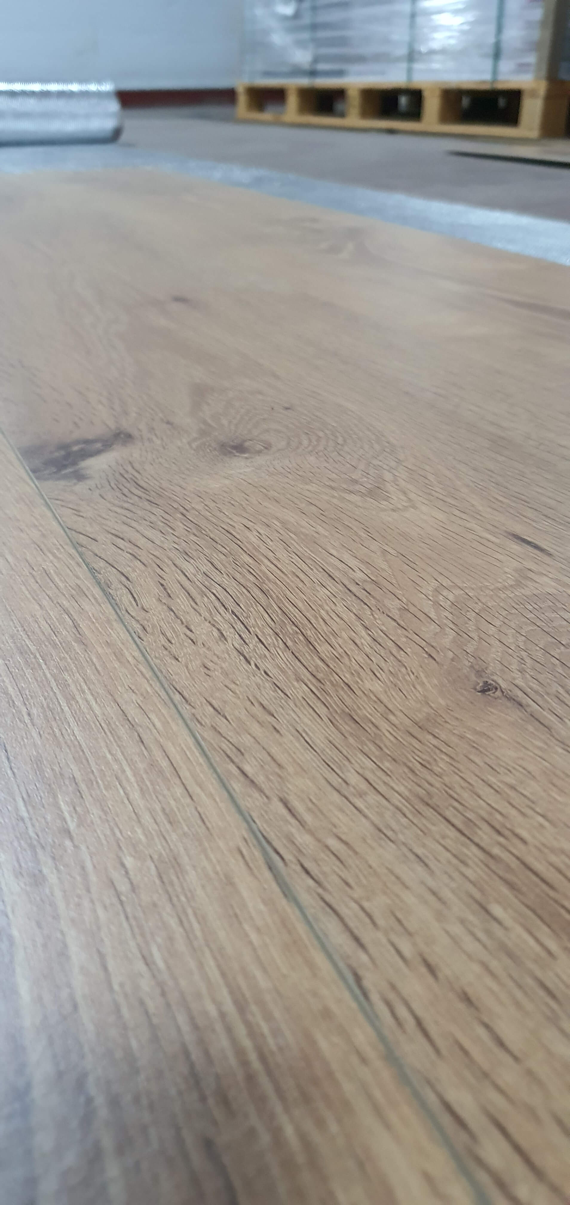 Egger Natural Luena Oak 10mm Extra Long Mammut Plus Laminate Flooring 2050mm x 245mm (EHL115)