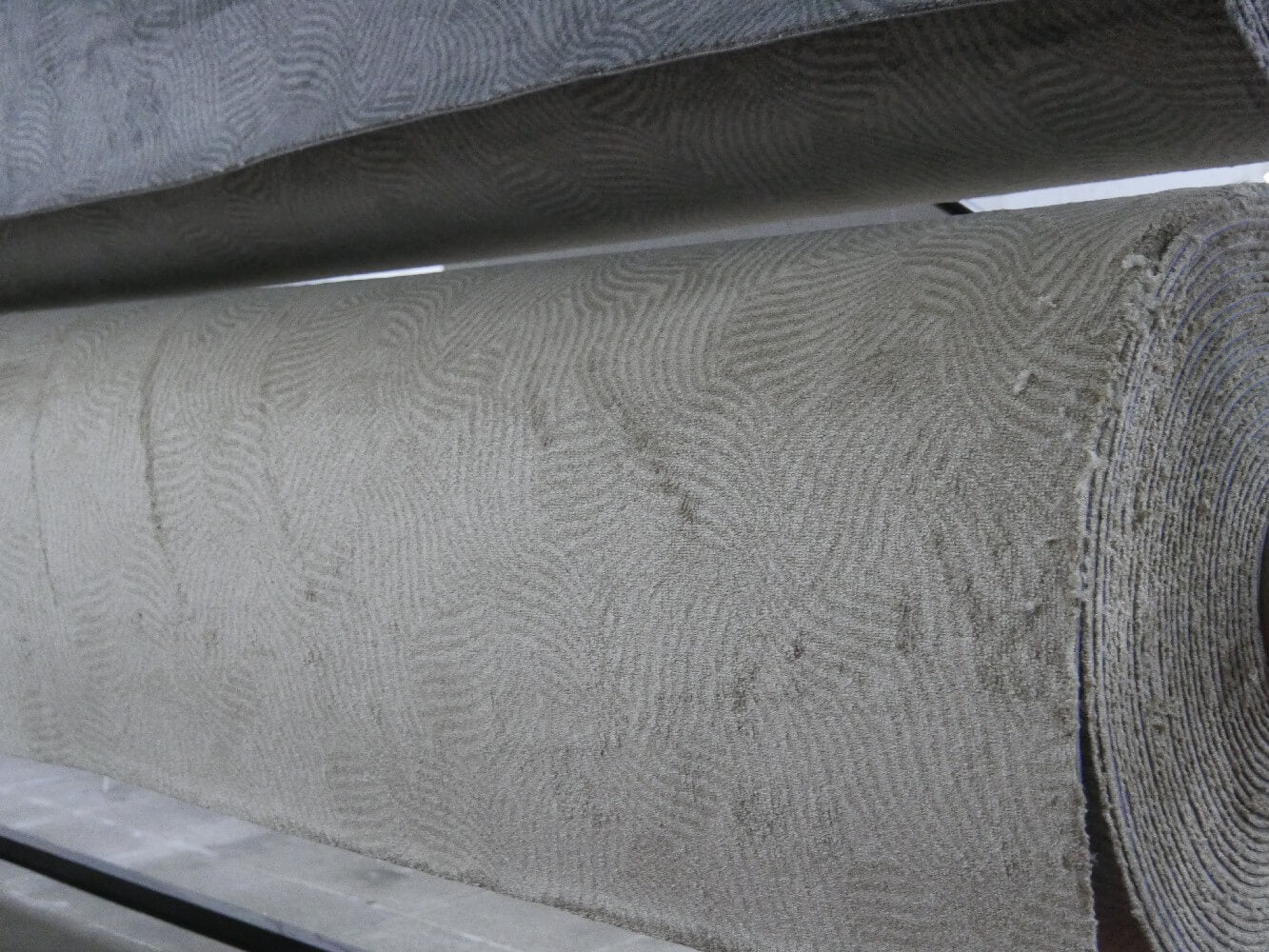 Golden Carpet 60 OZ Heavy Commercial & Residential Carpet Roll SQM Price is £11.90 - Decoridea.co.uk