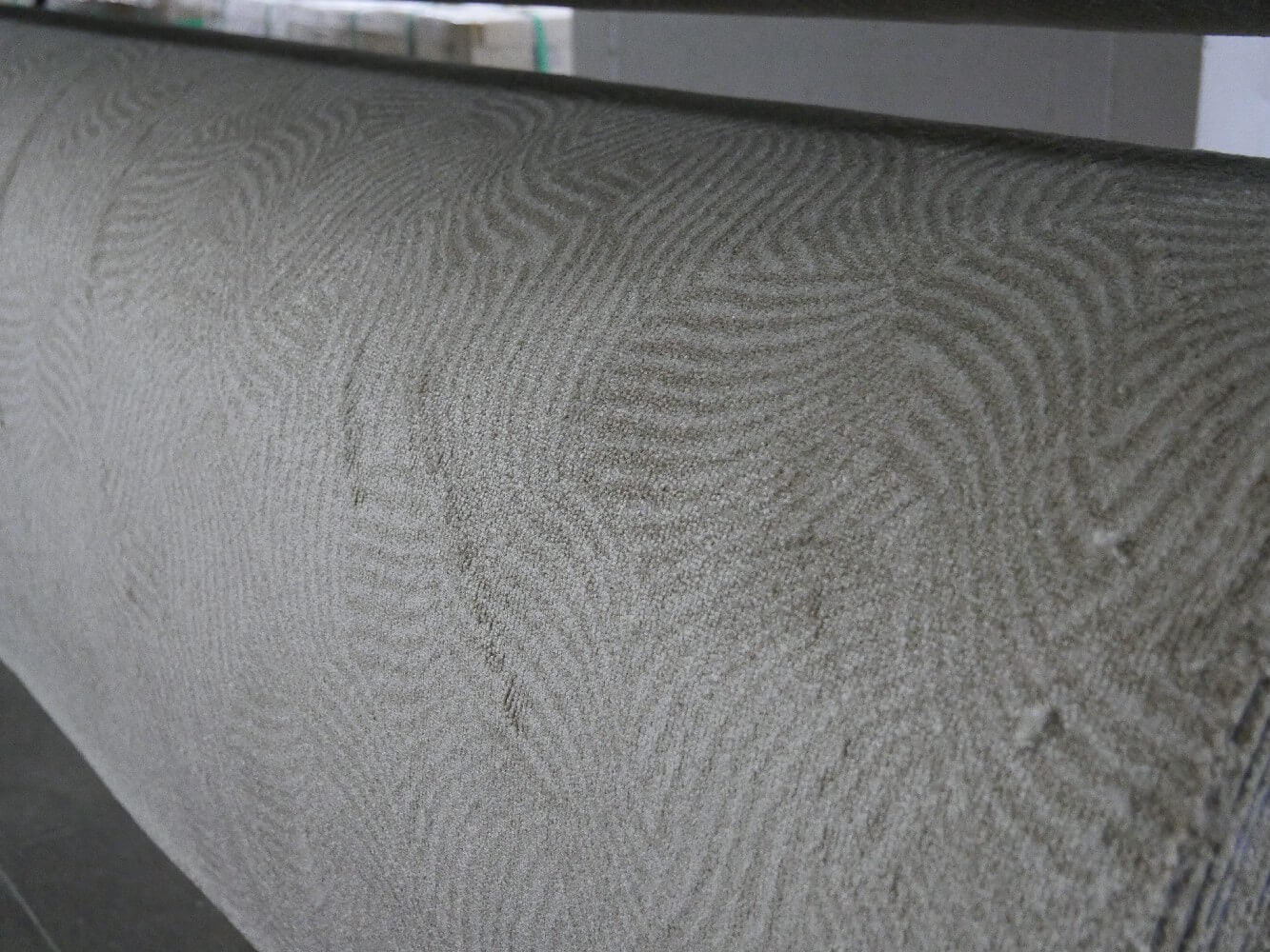 Golden Carpet 60 OZ Heavy Commercial & Residential Carpet Roll SQM Price is £11.90 - Decoridea.co.uk