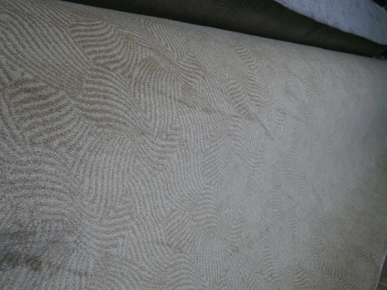Golden Carpet 60 OZ Heavy Commercial & Residential Carpet Roll SQM Price is £11.90 - Decoridea.co.uk