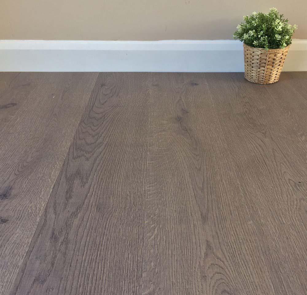 New Clic Neutre 10mm Laminate Flooring - Decoridea