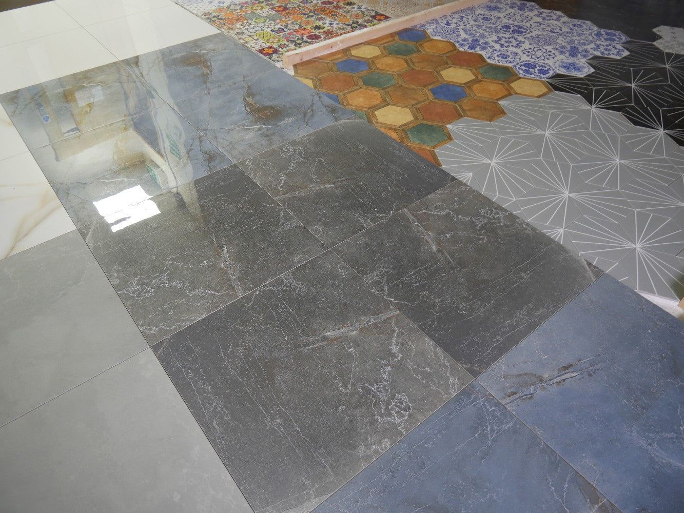 Regal Onyx Nero Rectified Polished Glazed Porcelain 600x600mm Wall and Floor Tiles