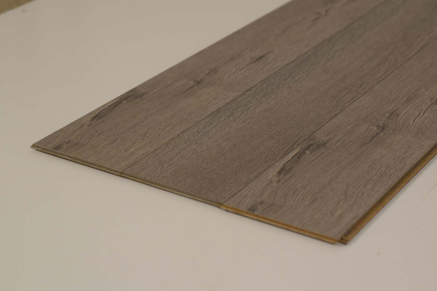 Tarkett Unique Narrow Grey 8mm Laminate Flooring - Decoridea