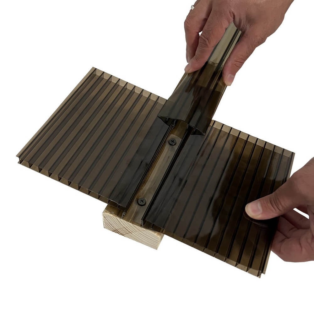 Polycarbonate Snap-Down Glazing Bar Bronze for Use With 4mm / 6mm / 8mm / 10mm Polycarbonate Roofing Sheet