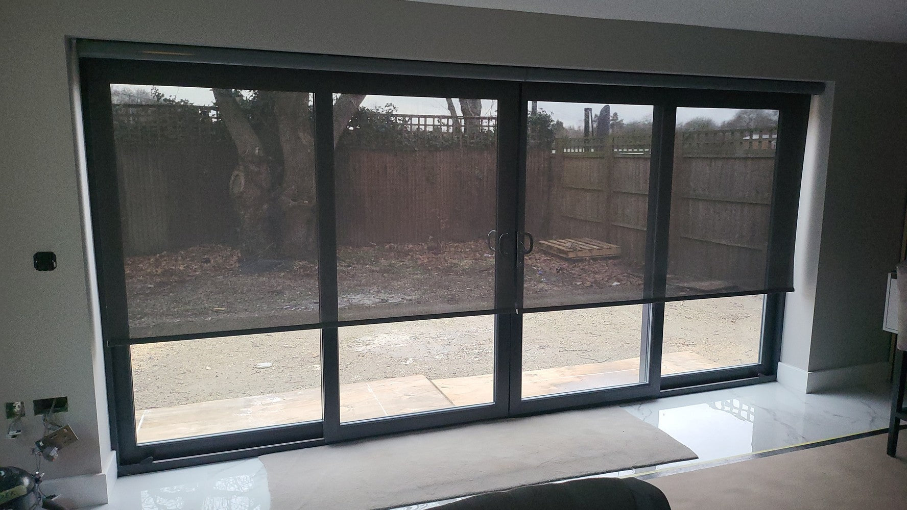 Decor Blinds Roller Blind 117 Black & Grey
