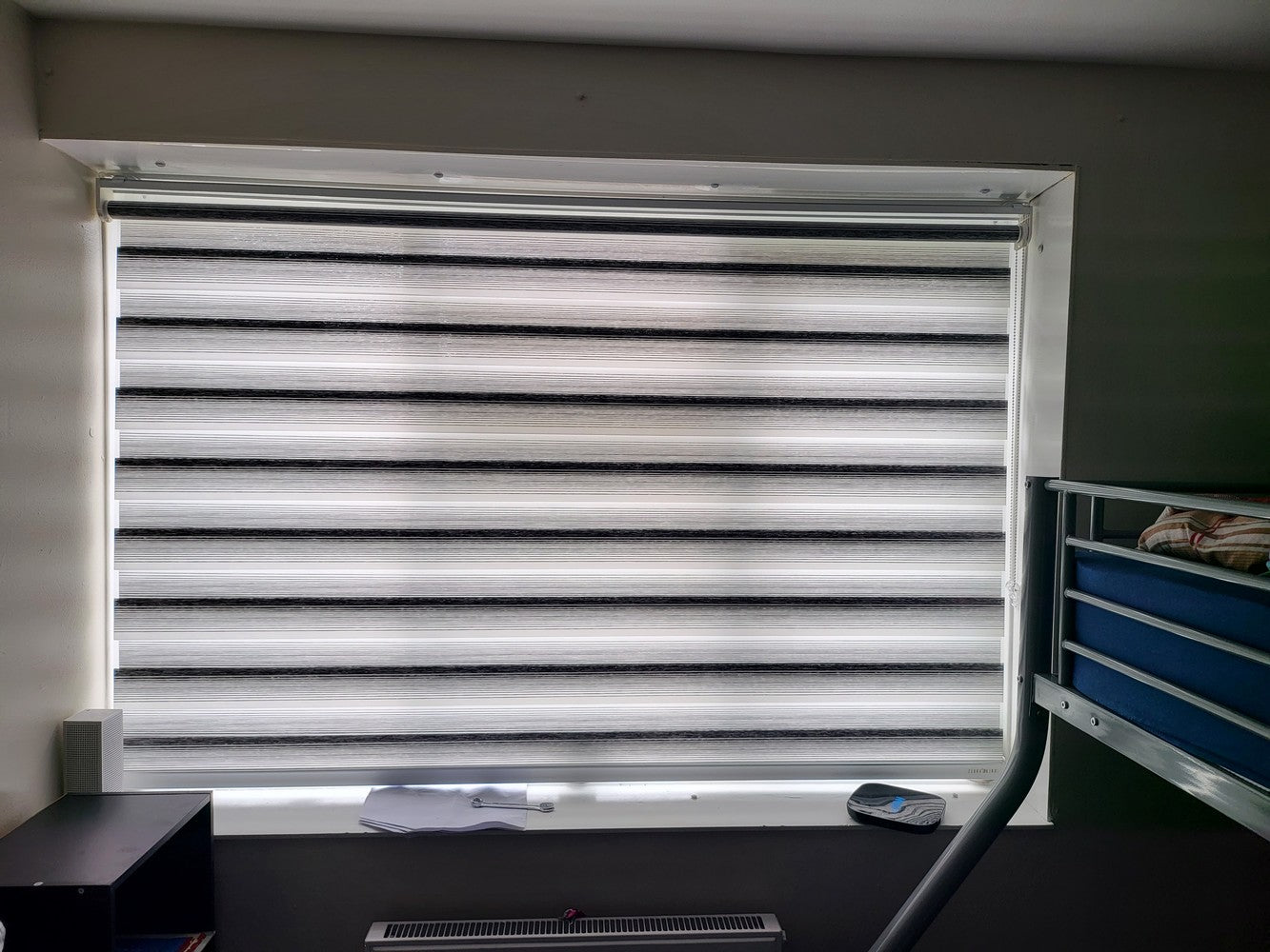 Decor Blinds Privacy 214 Zebra