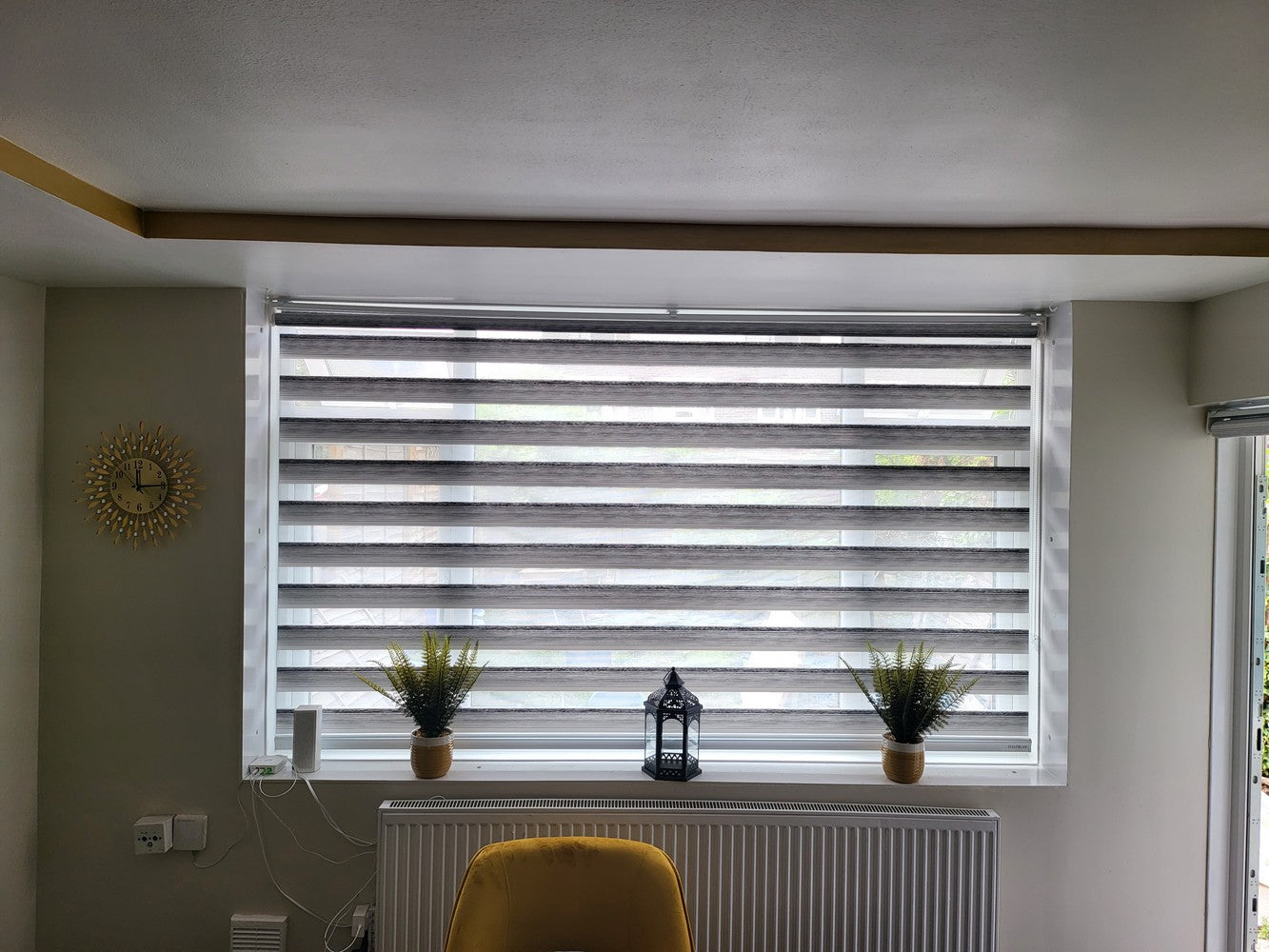 Decor Blinds Privacy 214 Zebra