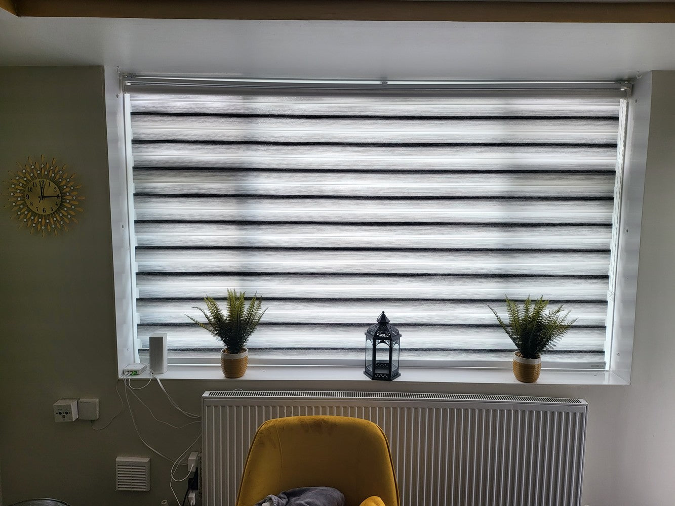 Decor Blinds Privacy 214 Zebra