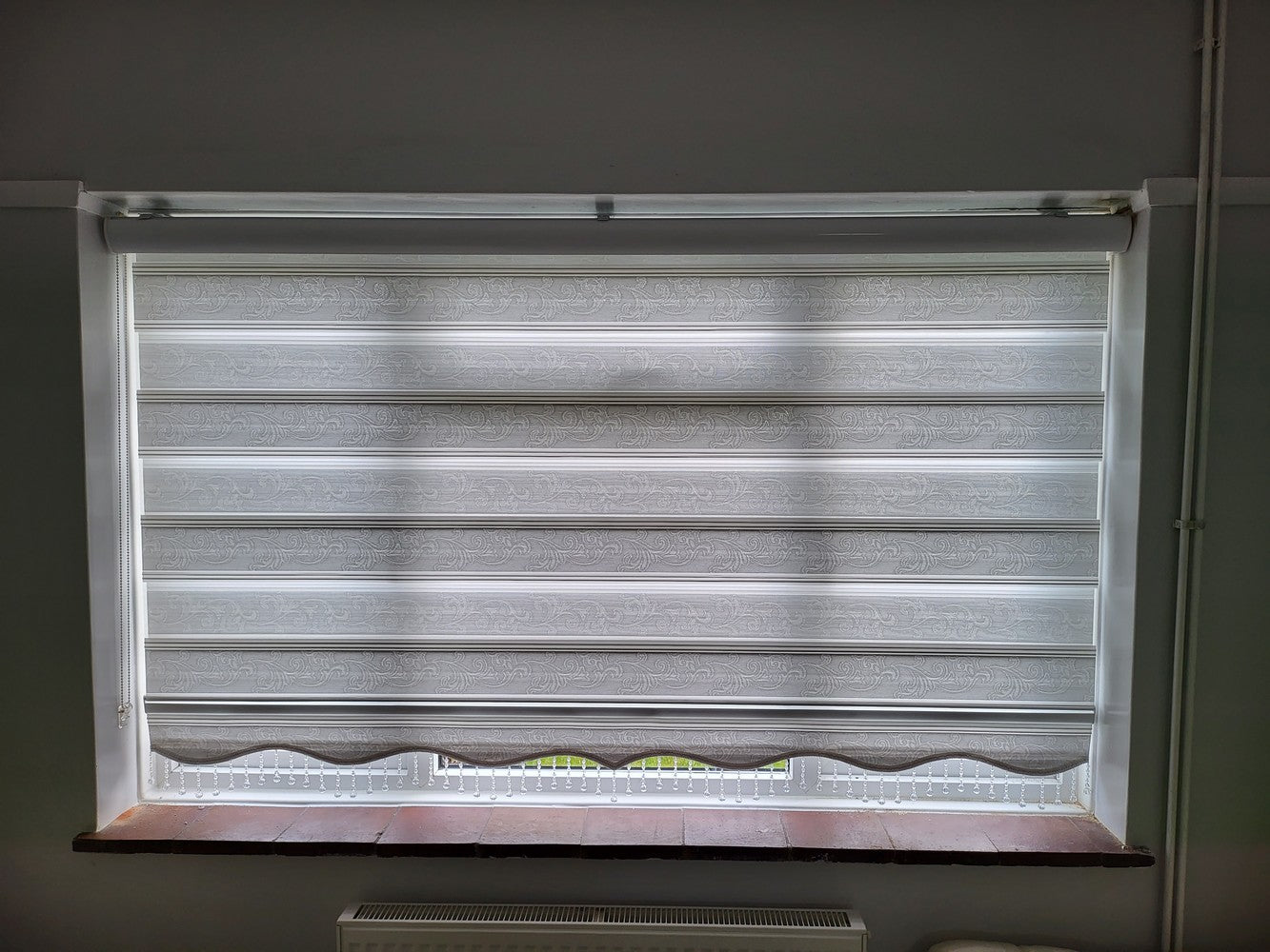 Decor Blinds Privacy 218 White Leopard