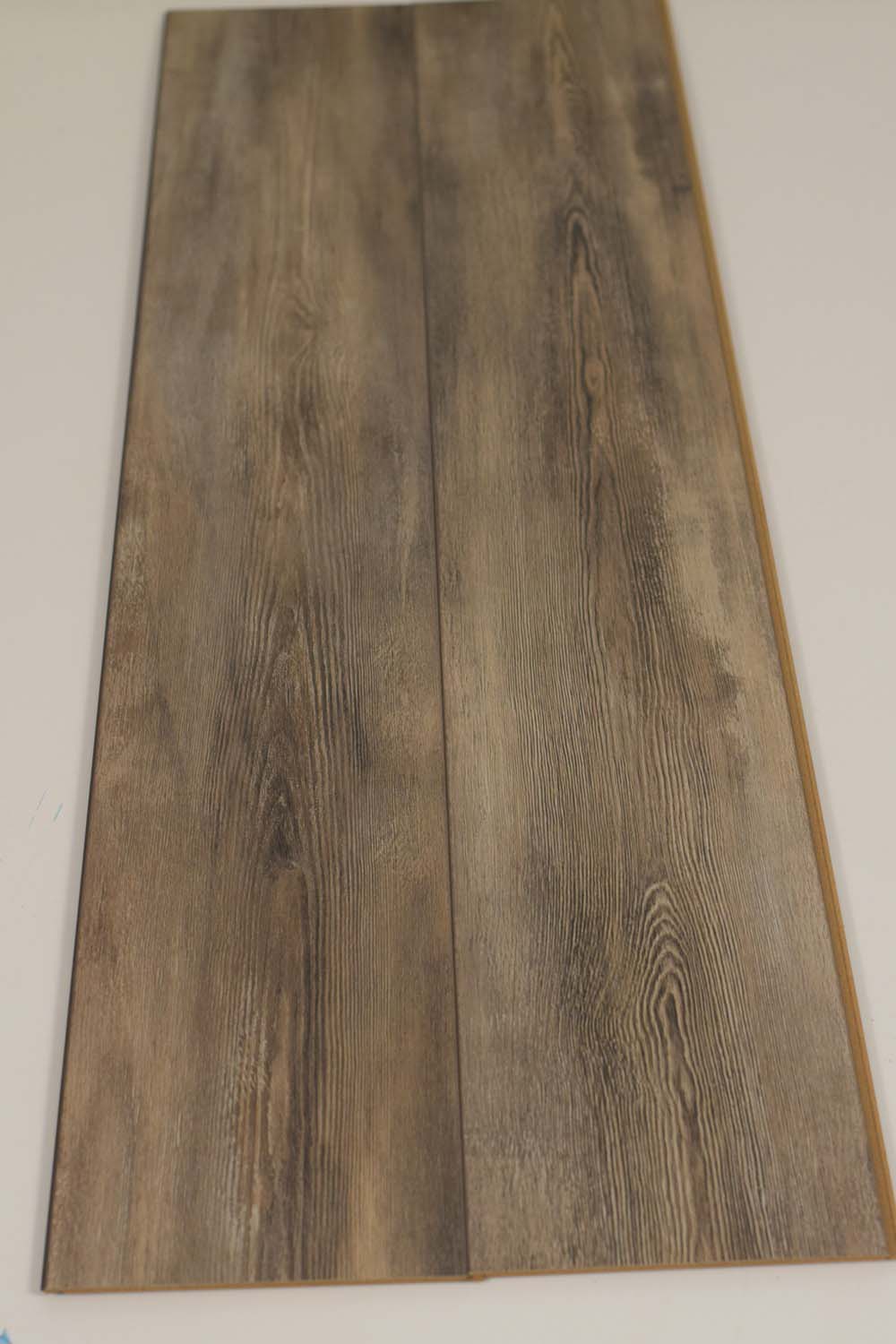 Lamikron Pin Vintage 8mm Laminate Flooring 4074 (13054012208) SQM Price is £8.50 - Decoridea.co.uk